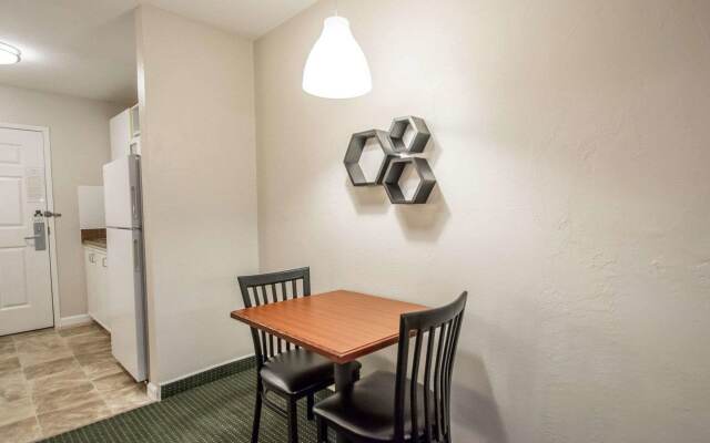 Suburban Studios Melbourne Airport