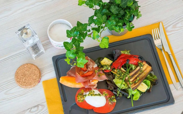 ibis Styles Pertuis Luberon