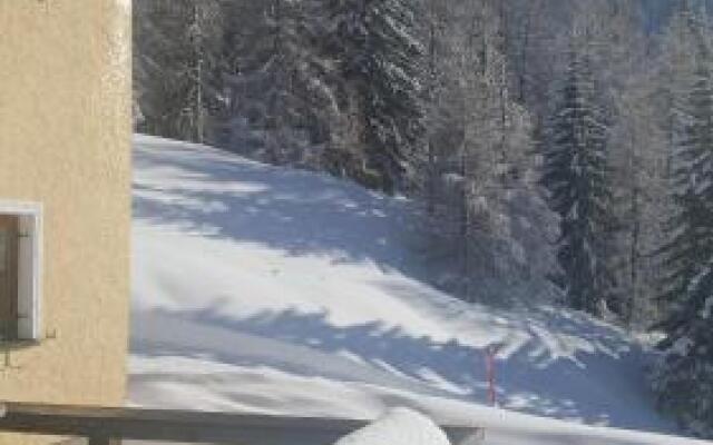 Skihütte Zams Tirol Österreich