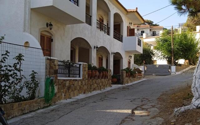 Nikos Studio 3 in Gialiskari