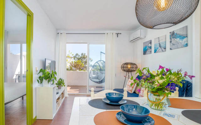 Holidays Royal Marine