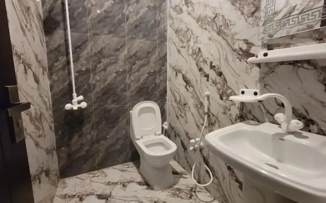 Karachi Travelodge Guest House