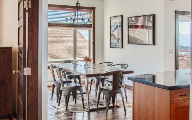 The Crescent by Okanagan Premier