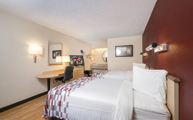 Red Roof Inn Louisville Expo Airport