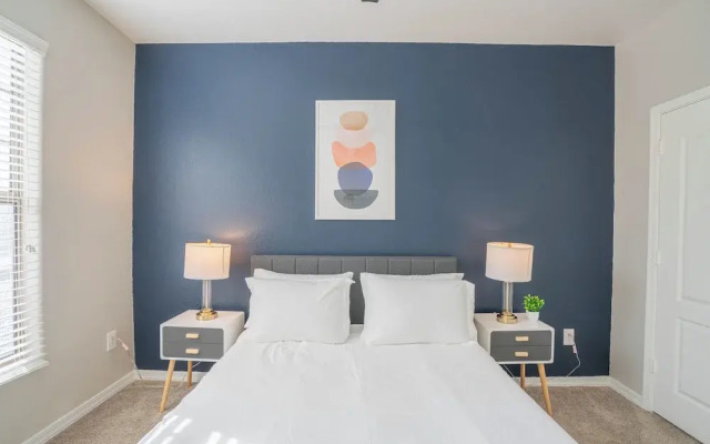 ROVE LIVING/KB - Lex on Central