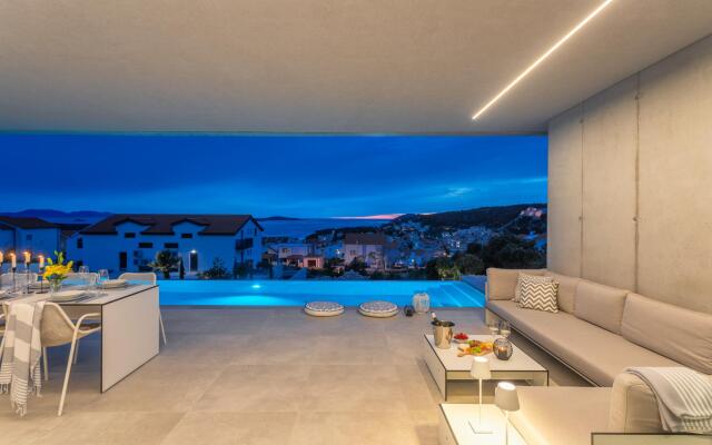 Loft Hvar in Hvar with 3 bedrooms and 1 bathrooms