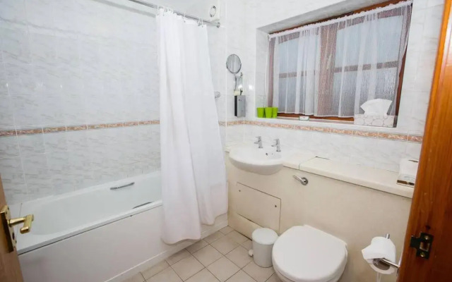 Tollgate Hotel And Leisure