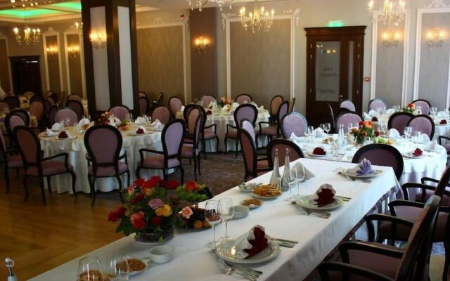 Hotel Select