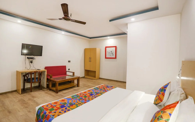 OYO TOWNHOUSE 390 The Madhav Sector 58 Noida