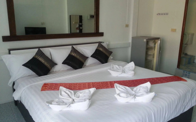 Chaam Guesthouse