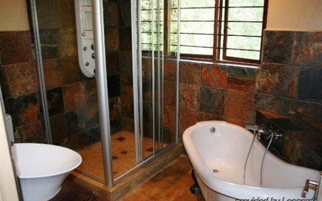 Nomndeni View Lodge
