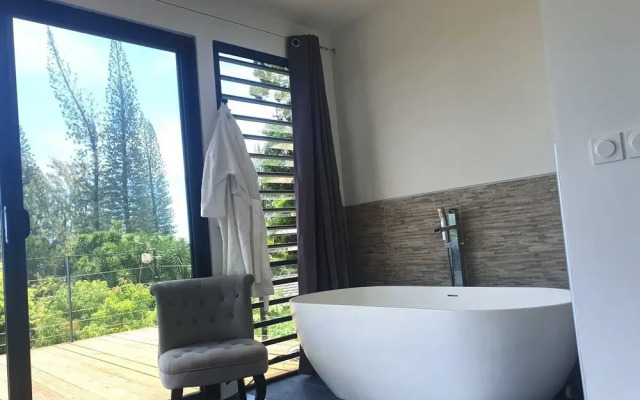 Bounty Lodge