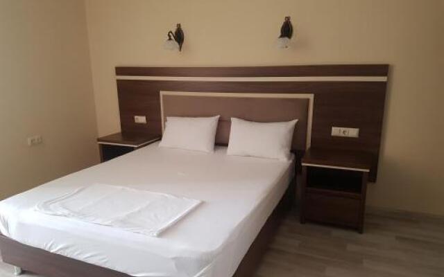 Hotel 725 B