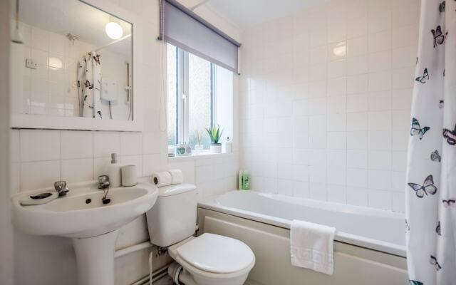 Karah Suites - The Galleria 2