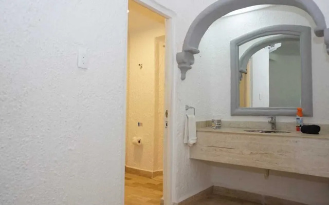 Cancun Plaza by Andiani Travel