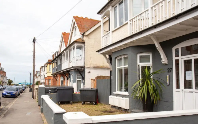 Spacious Margate Apartment