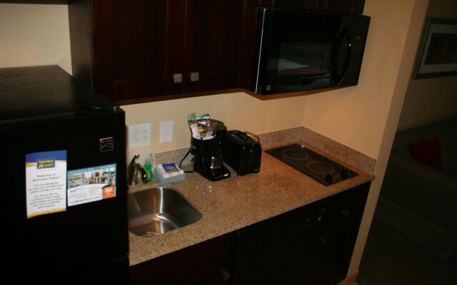 MainStay Suites Jacksonville near Camp Lejeune