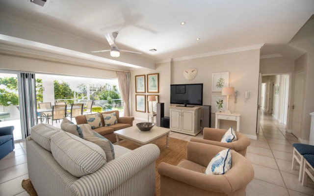 Lovely 2 bedroom rental unit with exquisite views