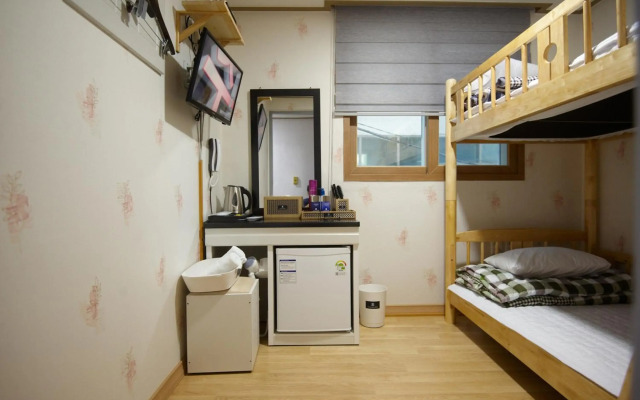 Dorcas Tourist Hostel