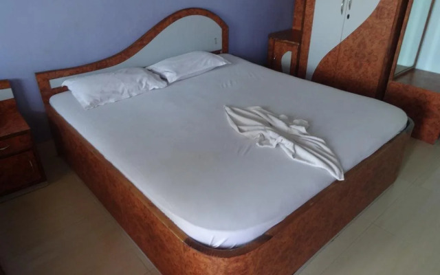Hotel Raj