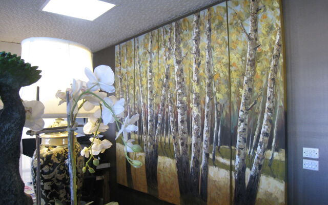 Country Lodge Motor Inn