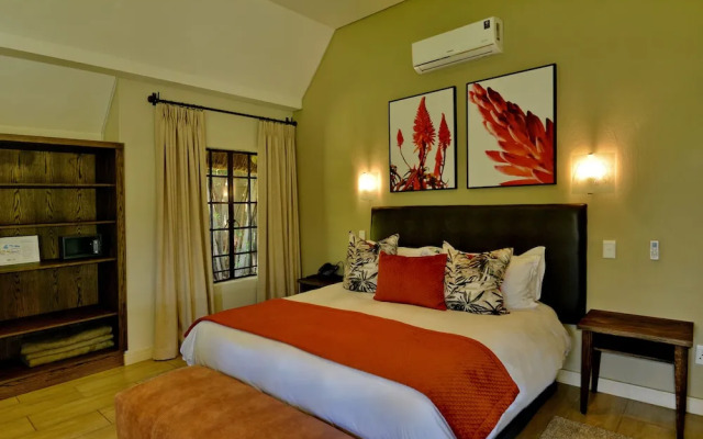 African Hills Safari Lodge & Spa