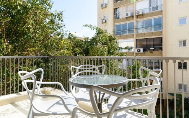 Relax & Sunny near Beach by FeelHome