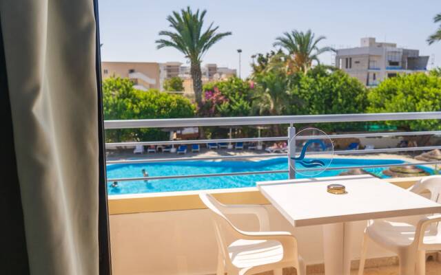 Paphos Gardens Hotel