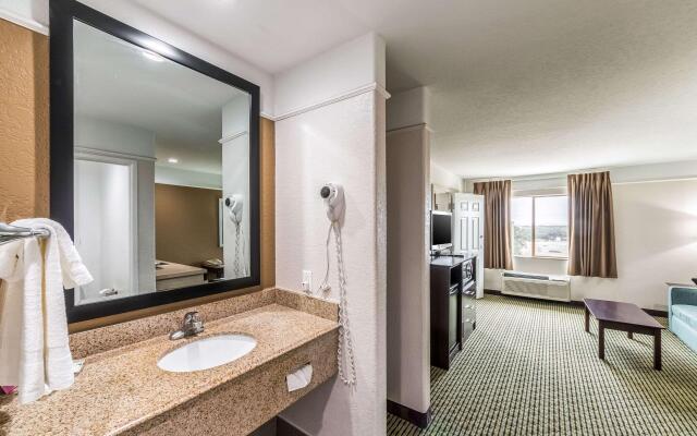 Quality Inn & Suites SeaWorld North