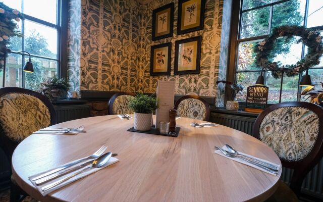 Rockingham Arms by Greene King Inns