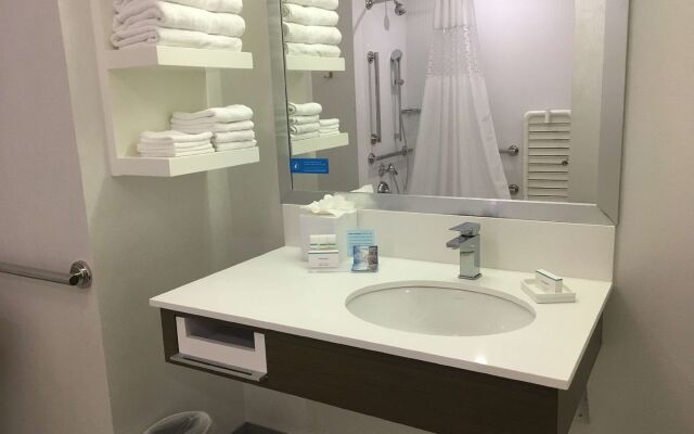 Hampton Inn & Suites Dallas The Colony