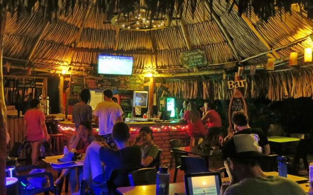 Playa Del Ritmo Beach Hostel & Bar