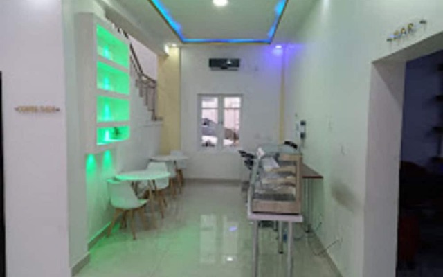Time Oak Hotel and Suites Royale