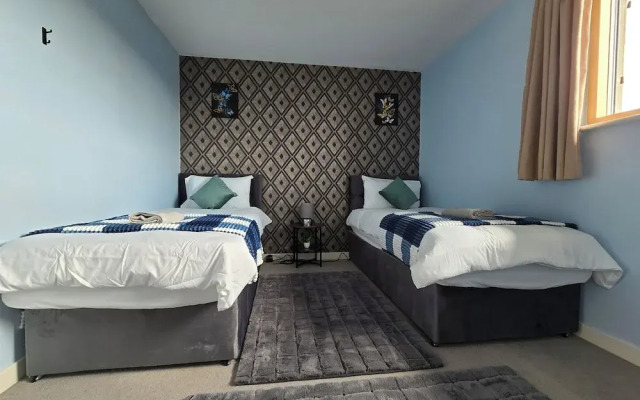 Retreat Private Rooftop 3 Bedroom Apartment