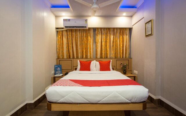 Padma Krishna Hotel