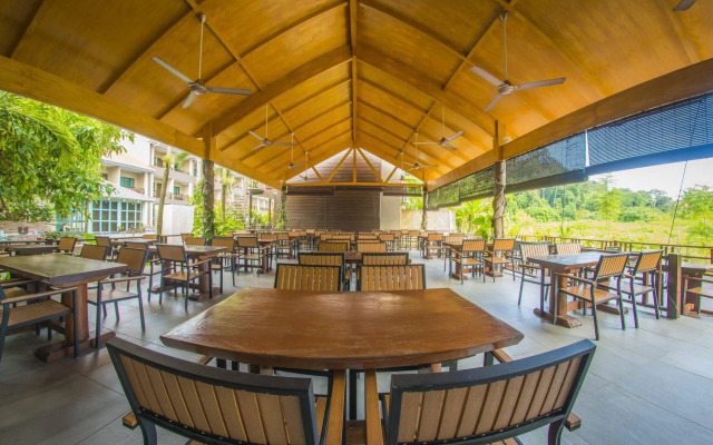 Summer Bay Resort, Lang Tengah Island