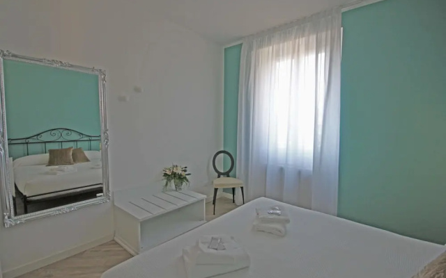 Diamond Apartments