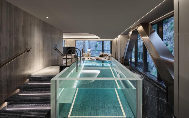 InterContinental Shanghai Wonderland by IHG