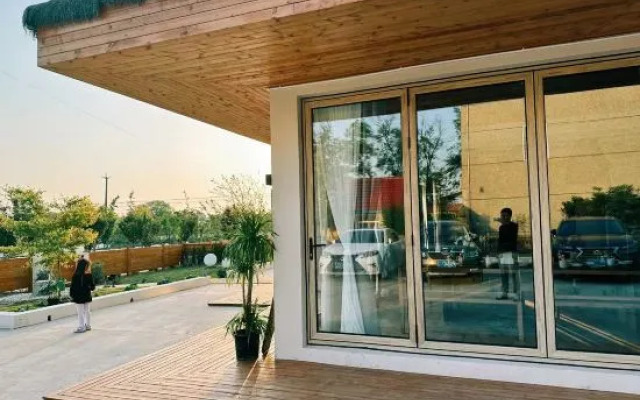 Country Life Lodge