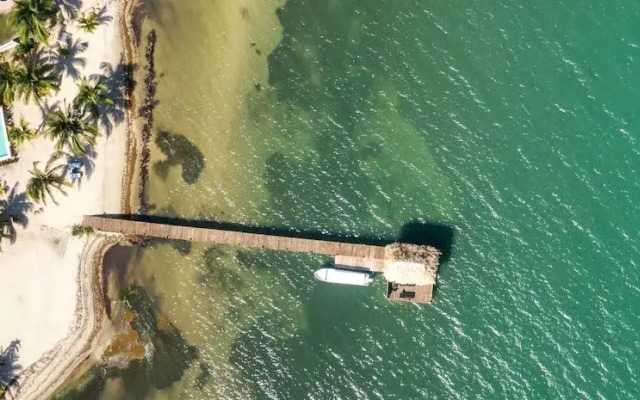 Luxury Oceanfront Villa w 2 Pools Beach Pier