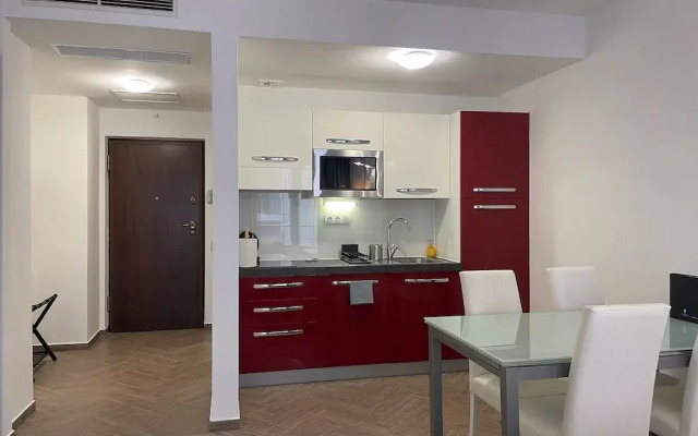 Smart Carrara Apartments