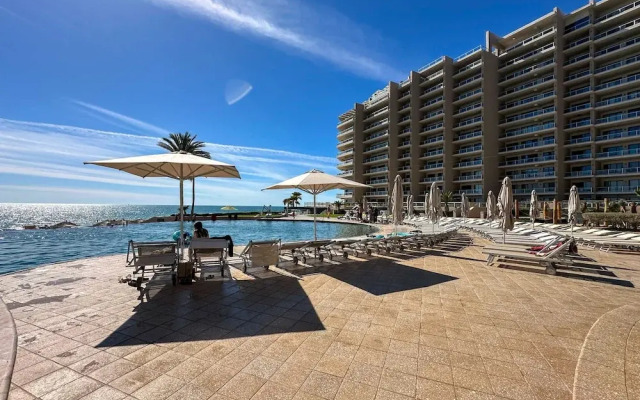 Beach Bliss Retreat 2BR Beachfront Condo