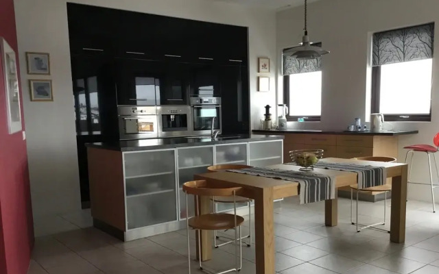 Melas 9 Guesthouse