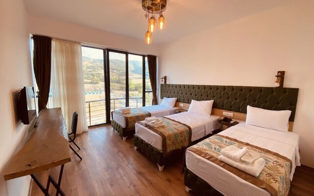 Palas Hotel