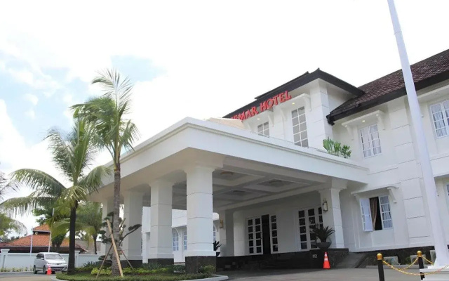Lesemar Hotel Serang