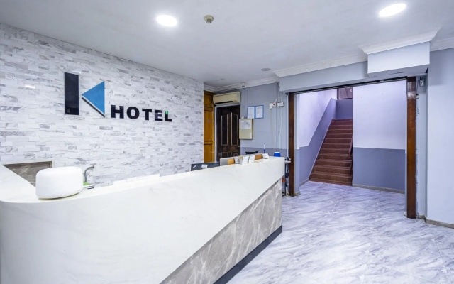 K Hotel 8 – Lobby – Singapore