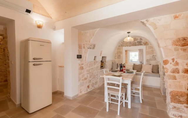 Trullo Tramonto in SAN Michele Salentino