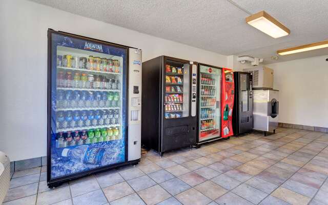 Motel 6 Belmont, CA - San Francisco - Redwood City