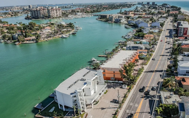 Oceana 202 West