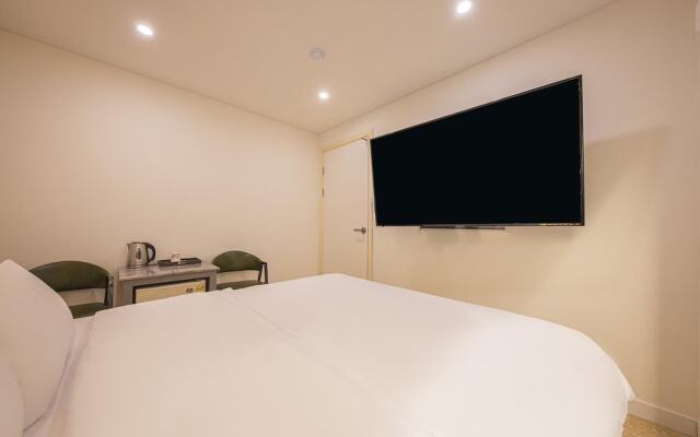 Cheonan Honeymoon Motel